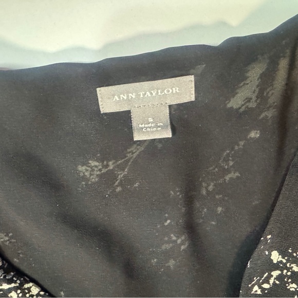 Ann Taylor Black Silk Wrap Blouse Romantic Witchy Floral Sheer Sleeves S - Picture 9 of 10